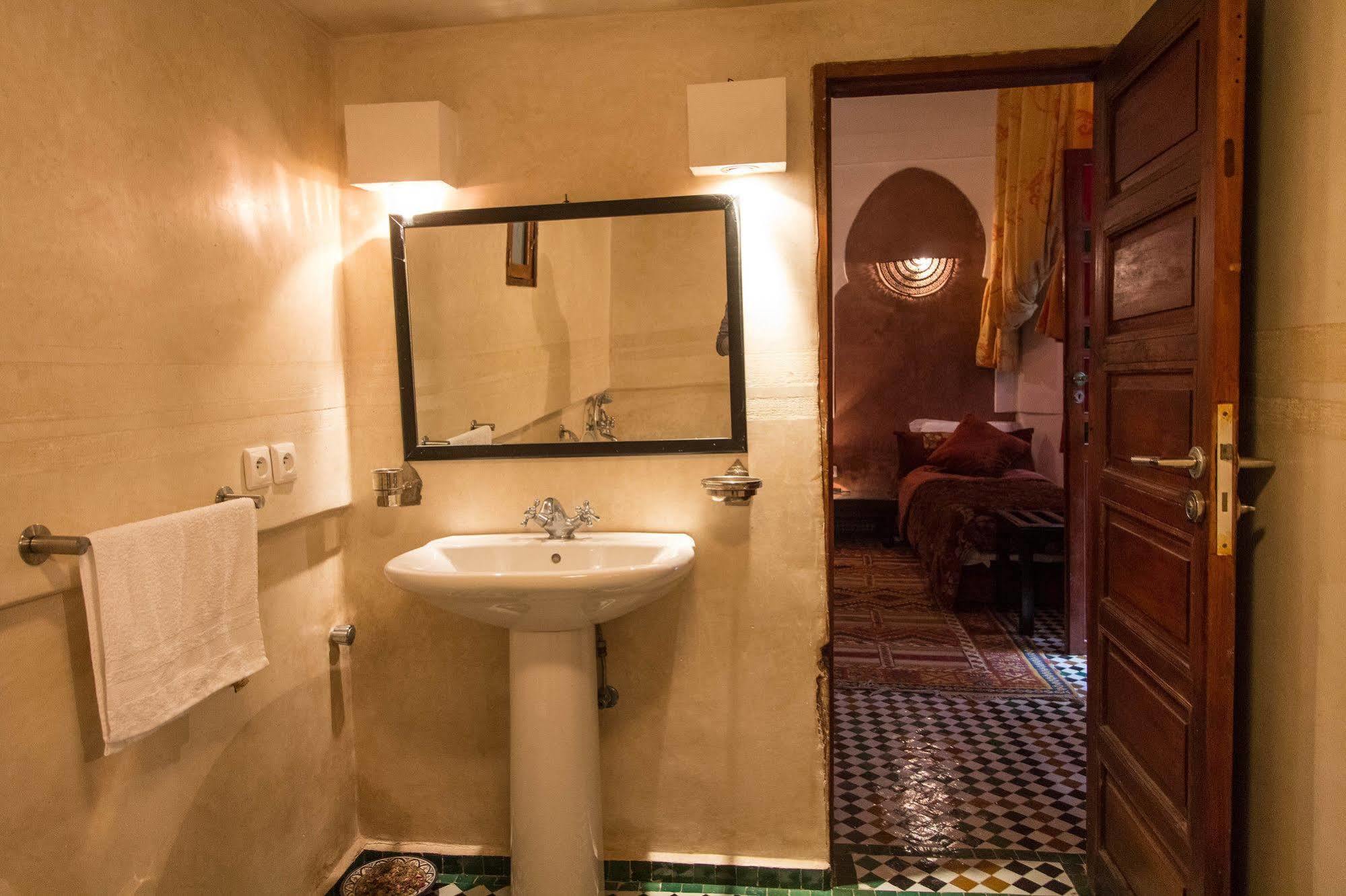 Riad Noujoum Medina Fes Ngoại thất bức ảnh